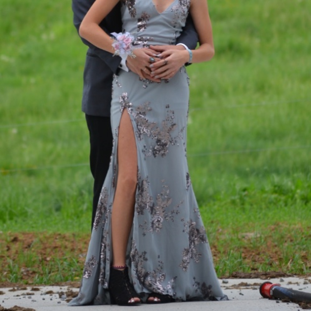 Womens prom dress